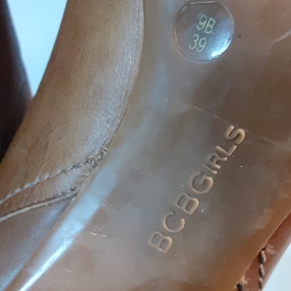 Women's size 9 "BCB Girls" brown leather boots - Picture 12 of 16